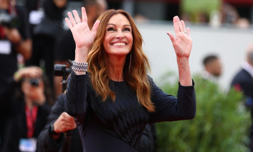 Julia Roberts