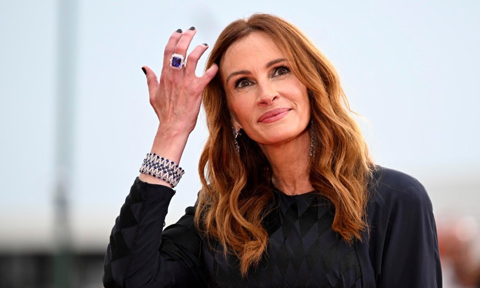 Julia Roberts