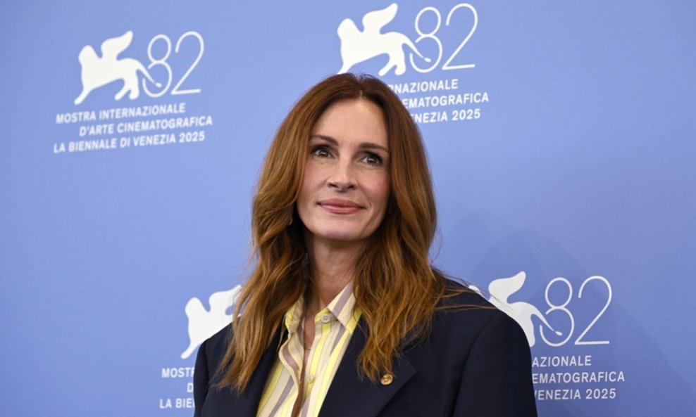 Julia Roberts