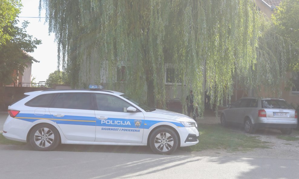 Policija je intervenirala na mjestu ubojstva