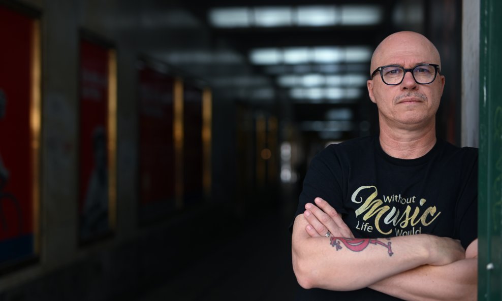 Mjesta otpora često se ne nalaze ondje gdje politička moć gleda, nego na marginama: u poeziji, u umjetnosti