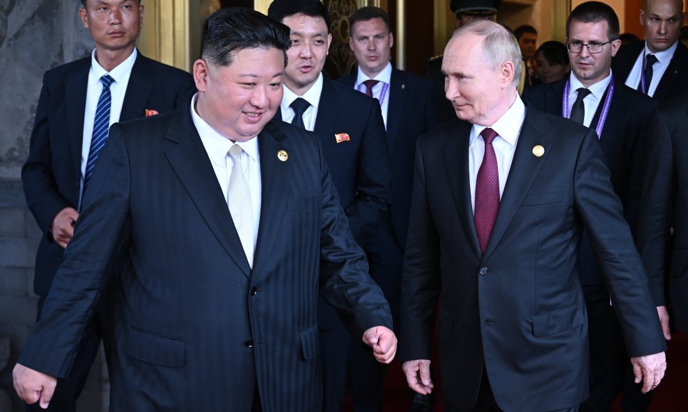 Kim Jong Un i Vladimir Putin