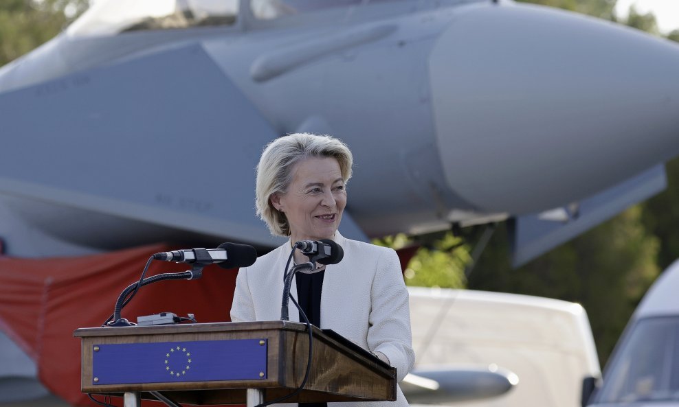 Rusija je u nedjelju navodno ometala GPS signal zrakoplova koji je prevozio predsjednicu Europske komisije Ursulu von der Leyen na putu prema Bugarskoj