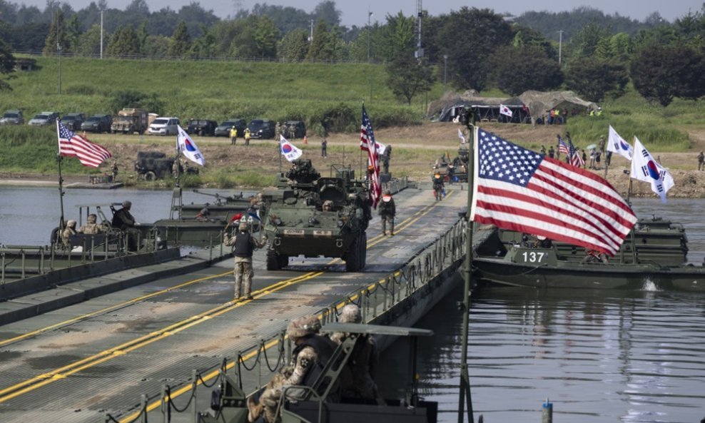 Amerika bi mogla smanjiti broj vojnika u Europi