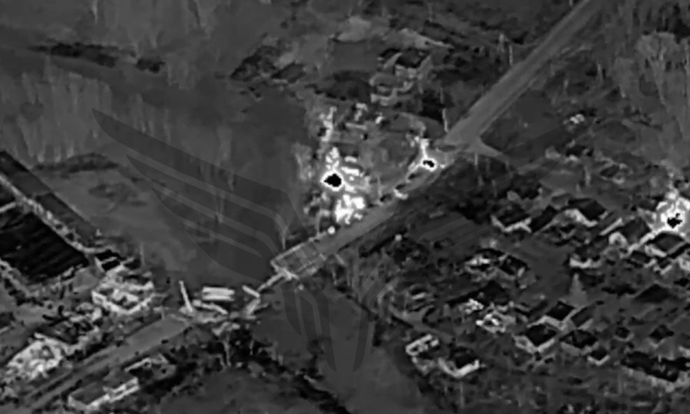 Ukrajinski konvoj pod napadom dronova kojima upravlja Rubikon