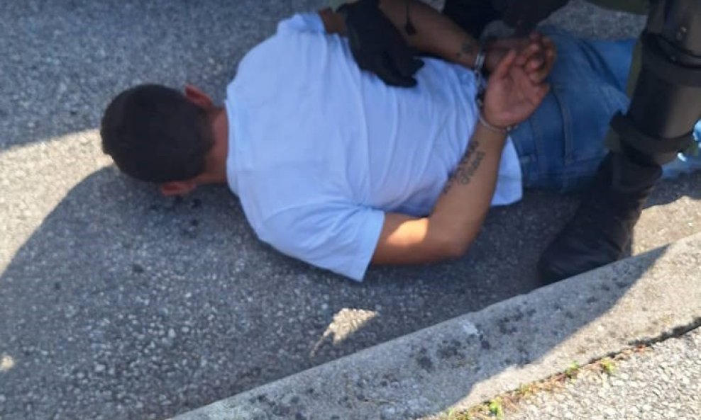 Uhićenje lažnog policajca