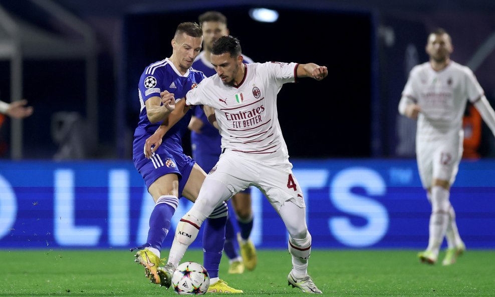 Ismael Bennacer (u Milanovom dresu)
