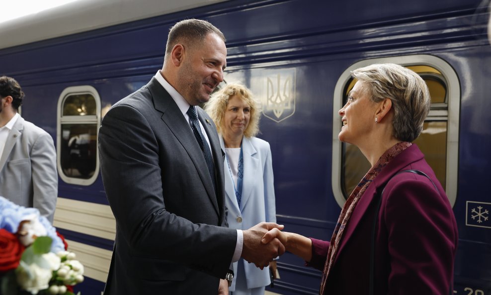Yvette Cooper, nova britanska ministrica vanjskih poslova u Kijevu, Ukrajina