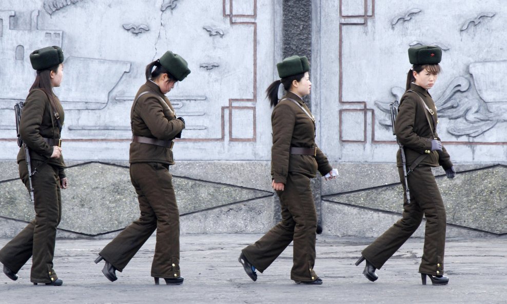 Vojnikinje Sjeverna Koreja