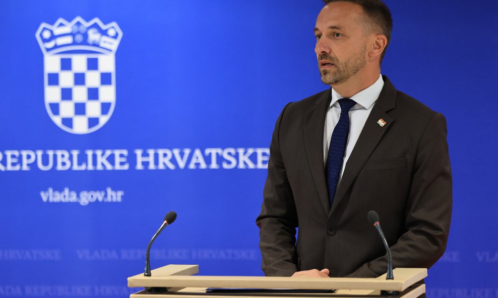 Marin Piletić, ministar rada