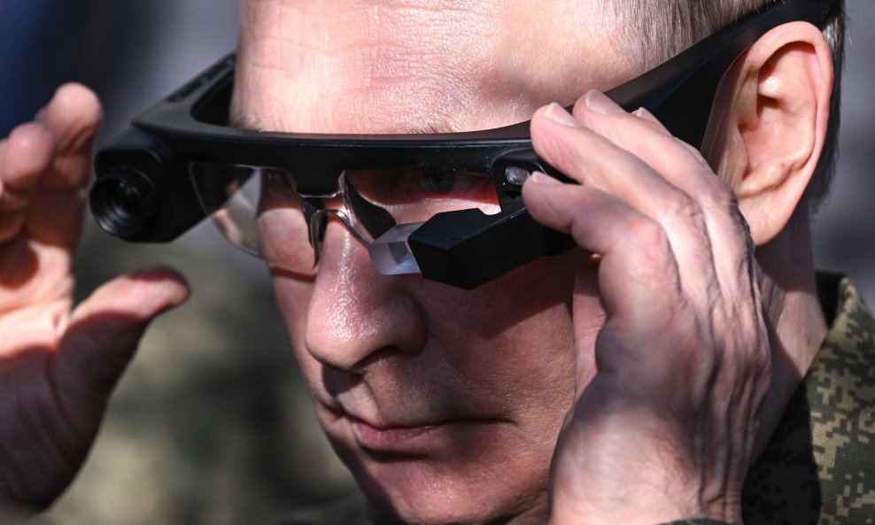 Vladimir Putin na vojnom poligonu tijekom vojnih vježbi 'Zapad 2025'