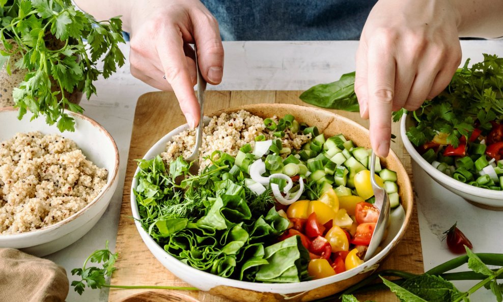 Zdrava prehrana dovoljna je za zdravlje - ne bacajte novac na razne dodatke