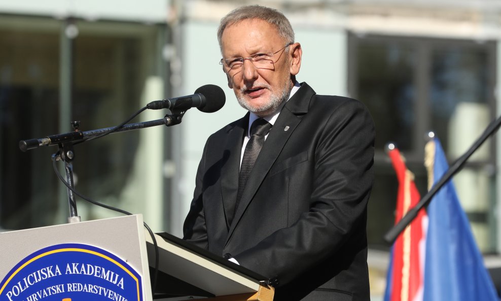 Davor Božinović