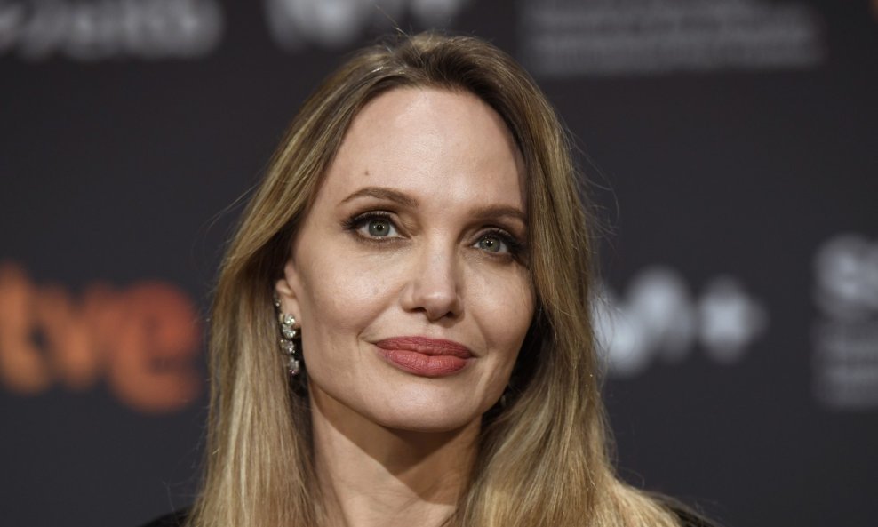 Angelina Jolie