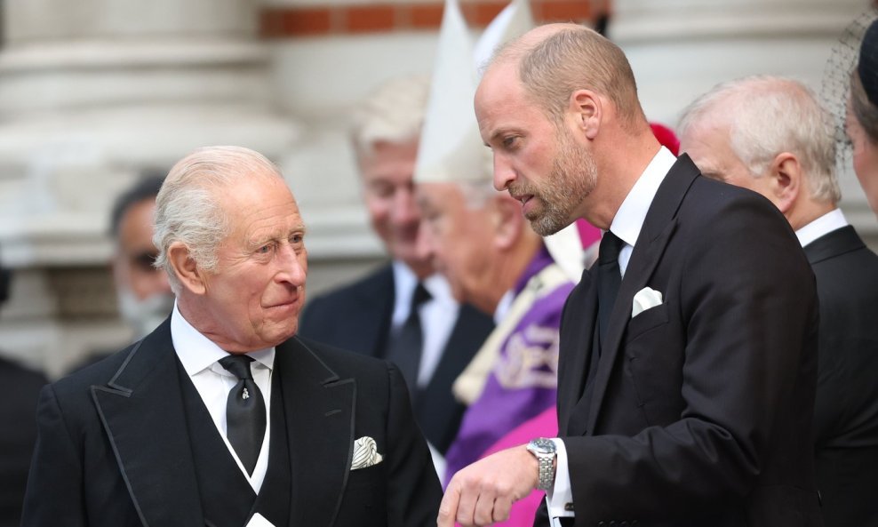 Kralj Charles III. i princ William