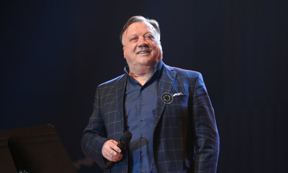 Halid Bešlić