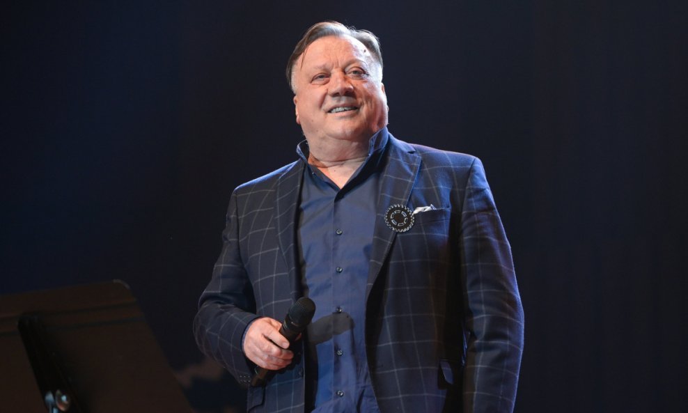 Halid Bešlić