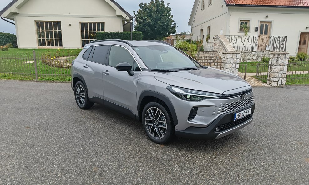 Toyota Corolla Cross - hrvatska premijera osvježenog modela
