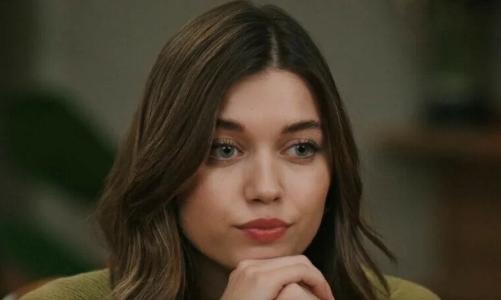 Afra Saracoglu