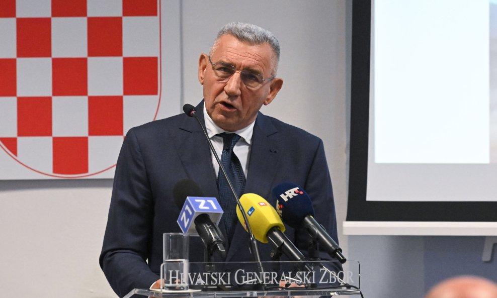 Ante Gotovina održao je govor na komemoraciji za Antu Rosu
