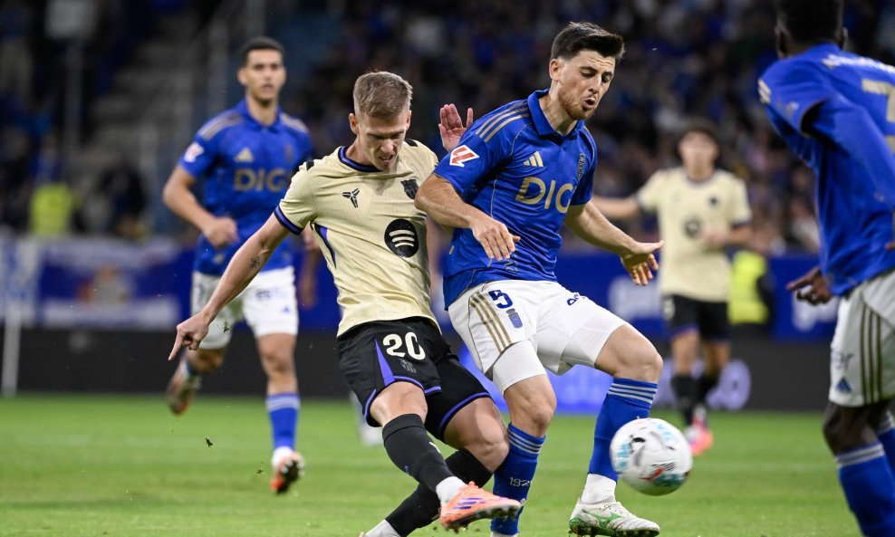 Dani Olmo Barcelona i Alberto Reina Real Oviedo