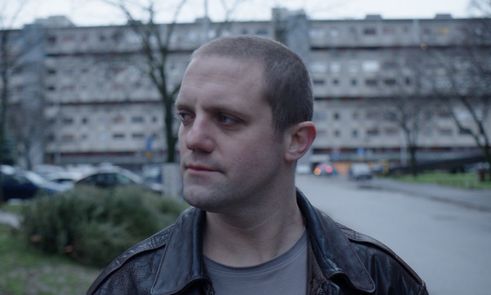 Filip Detelić kao Rober Roklicer u filmu 'Žene, luđaci i malo dobrih pedera'