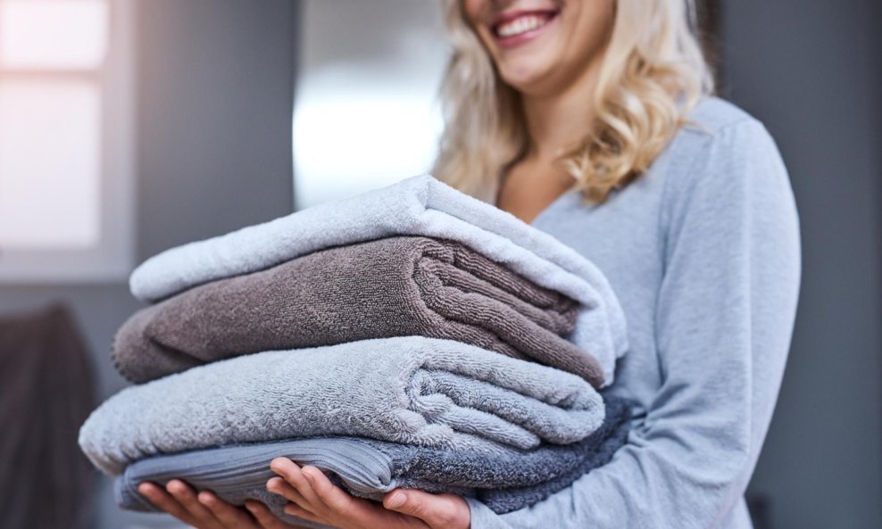 Ručnici vremenom postaju grublji, a mnogi dobivaju neugodan miris