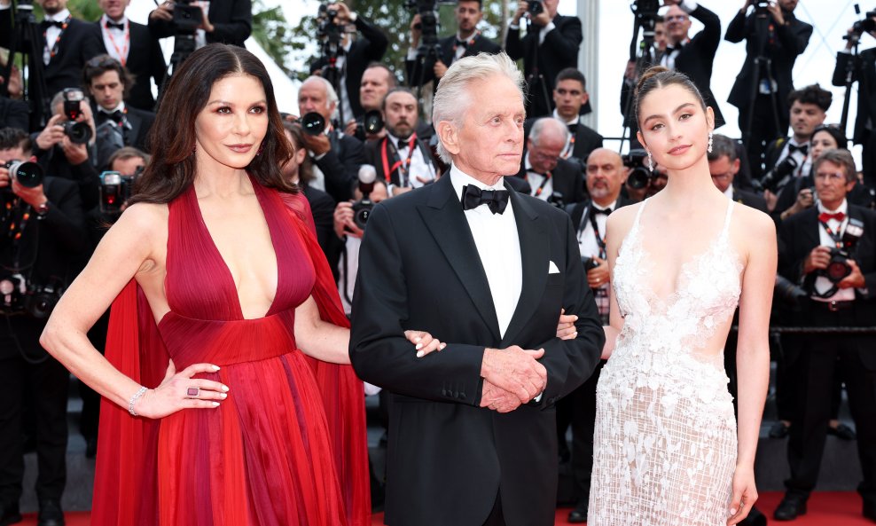 Carys Douglas, Michael Douglas, Catherine Zeta-Jones