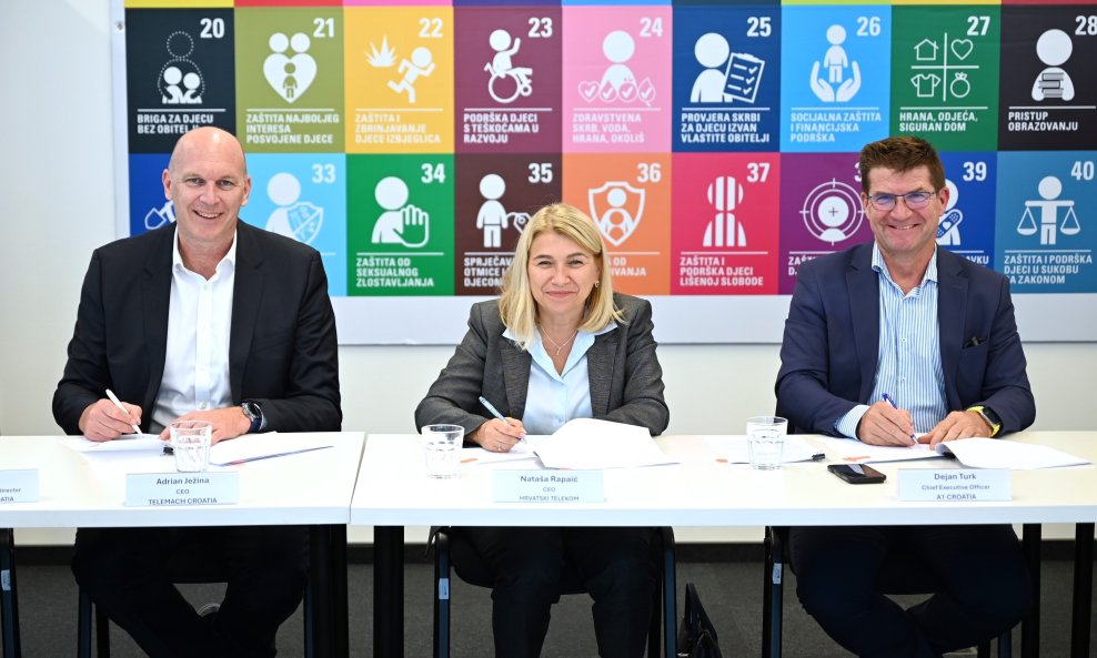 Adrian Ježina, Nataša Rapaić i Dejan Turk
