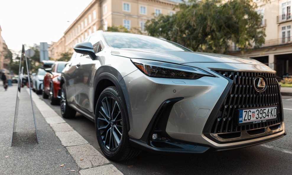 Lexus u središtu Zagreba