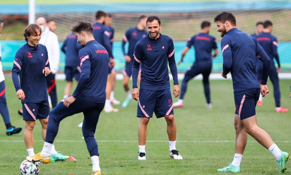 Milan Badelj (u sredini) investirao je prije četiri godine u pivovaru Garden Brewery, a sad rasprodaje svoje udjele
