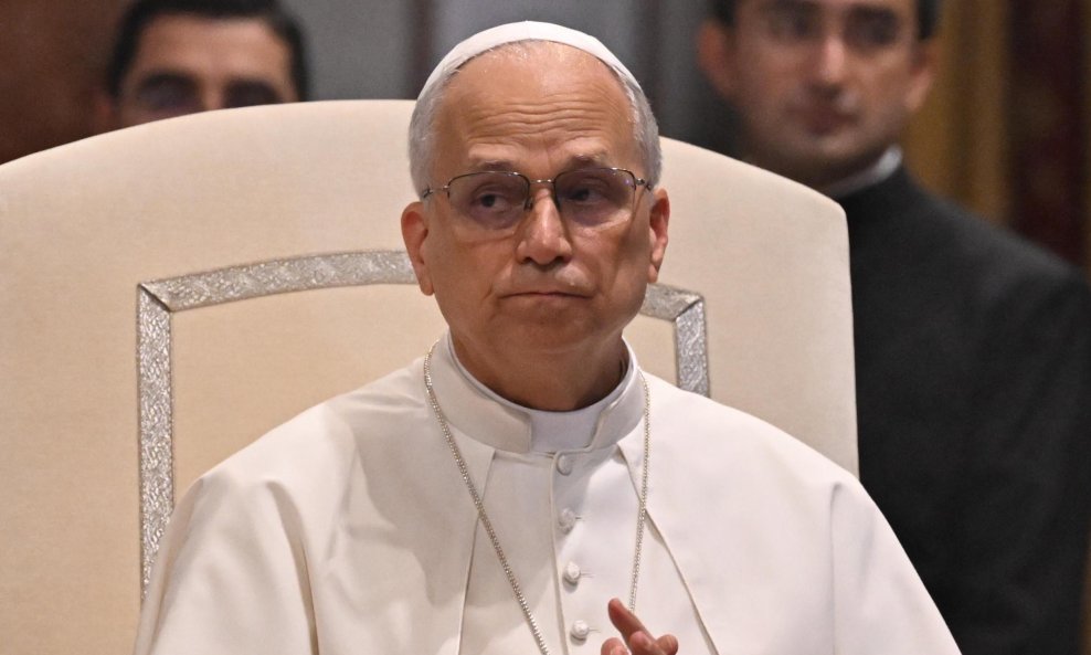 Papa Lav XIV.