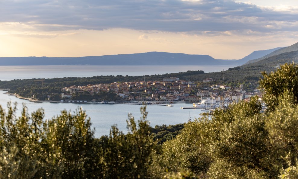 Cres