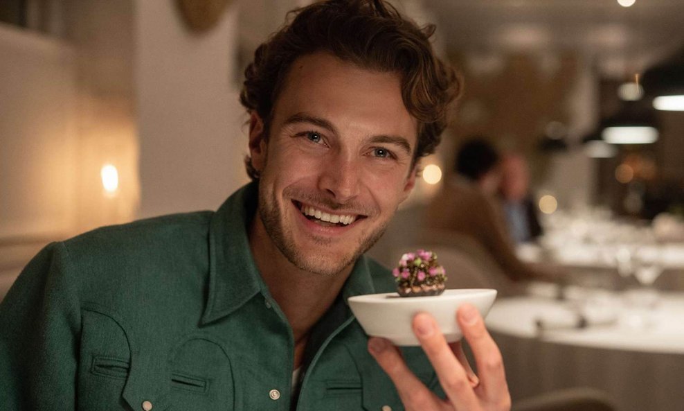 Jesse Burgess, voditelj novog showa na Apple TV+