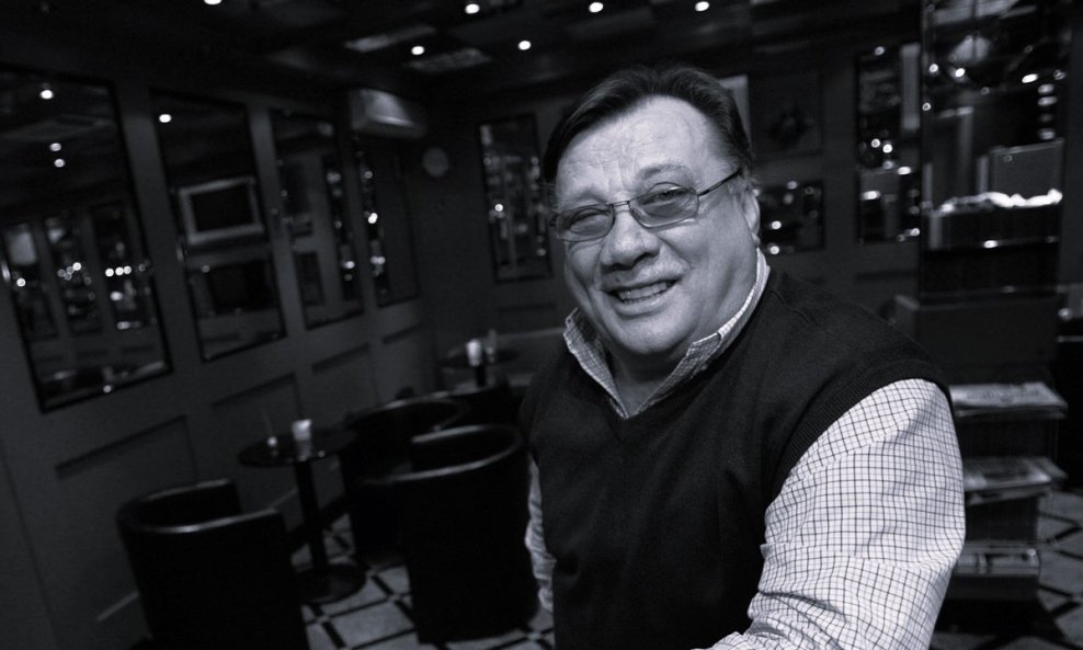Halid Bešlić