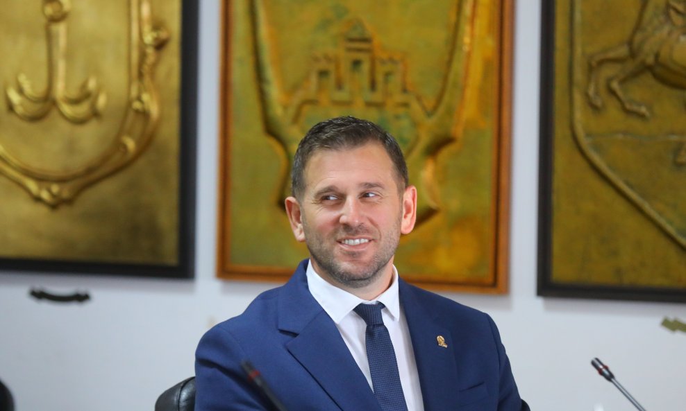 Tomislav Šuta