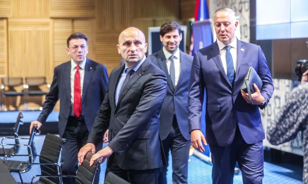 Potpisivanje sporazuma o obrambenoj industriji