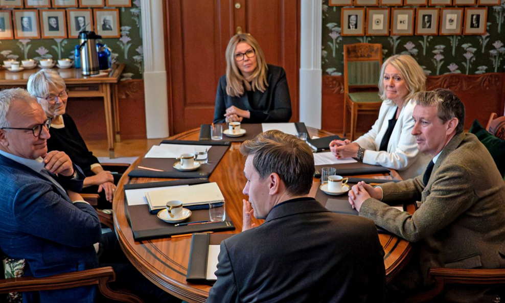 Nobelov odbor prije donošenja odluke