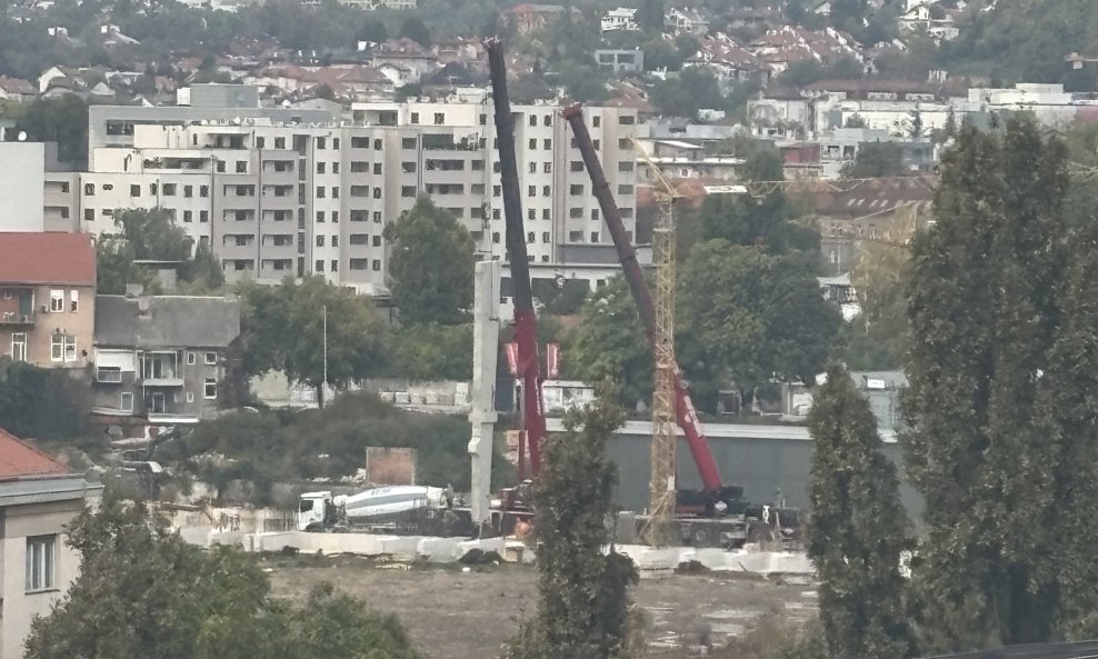 Postavljanje prvog stupa novog stadiona u Kranjčevićevoj