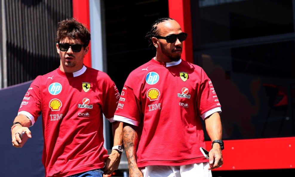 Charles Leclerc i Lewis Hamilton Ferrari