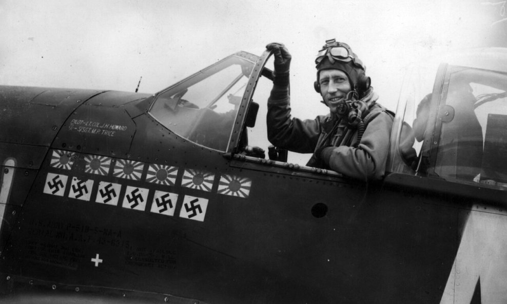 Američki P-51 Mustang označen s 12 zračnih pobjeda nad njemačkim i japanskim pilotima