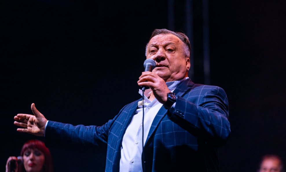 Halid Bešlić
