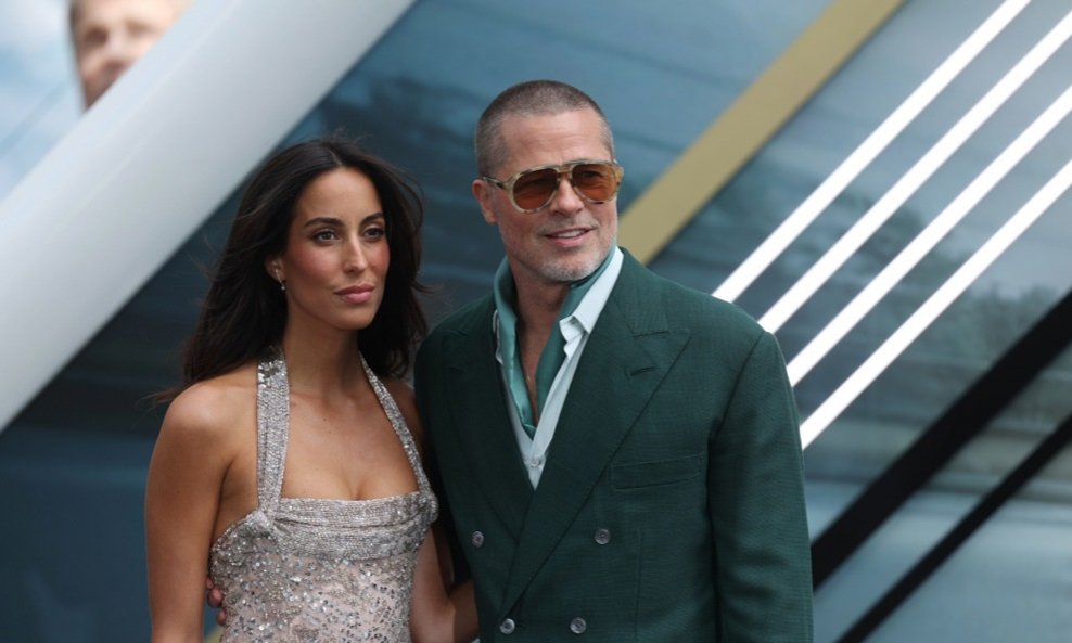 Ines de Ramon i Brad Pitt