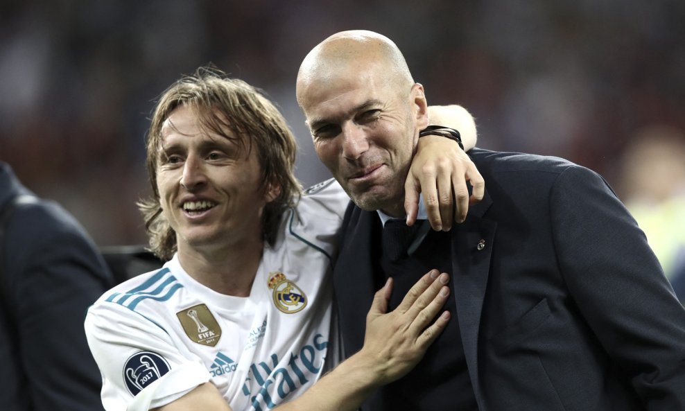 Luka Modrić i Zinedine Zidane Real Madrid