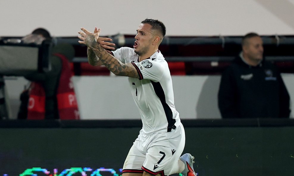 Menaj gol