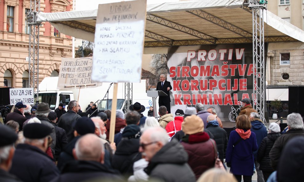 Prosvjed umirovljenika u Zagrebu
