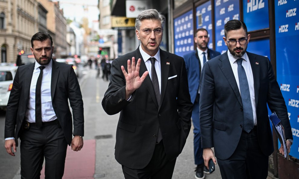 Sjednica HDZ-a