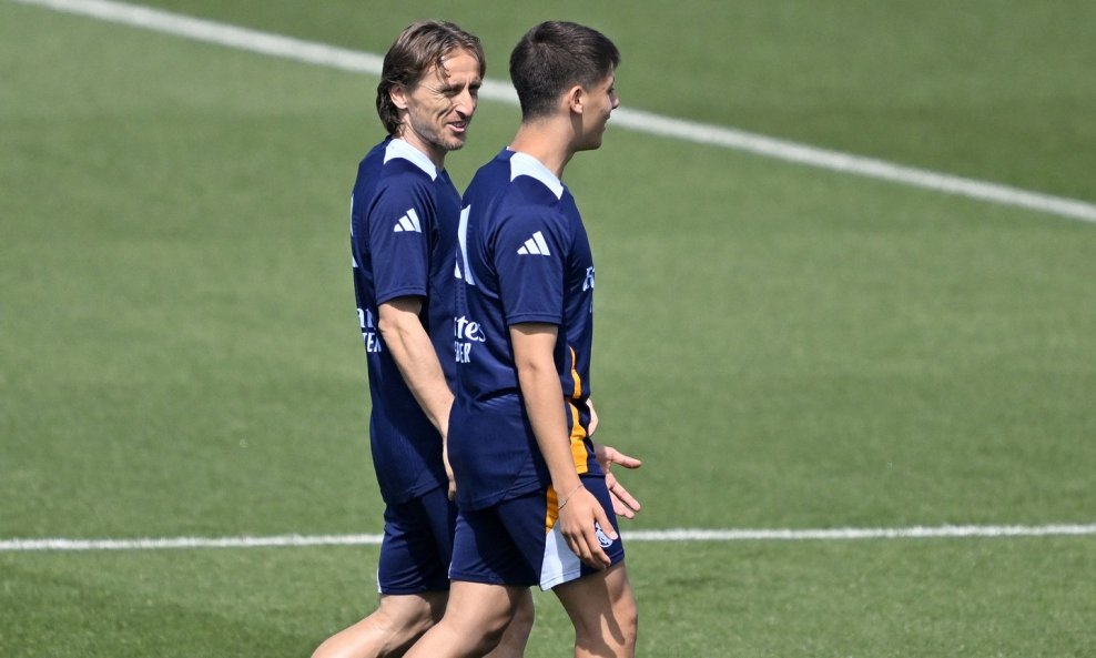 Modrić i Guler