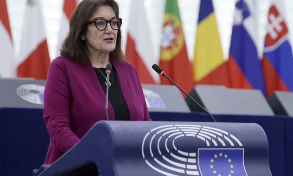 Dubravka Šuica
