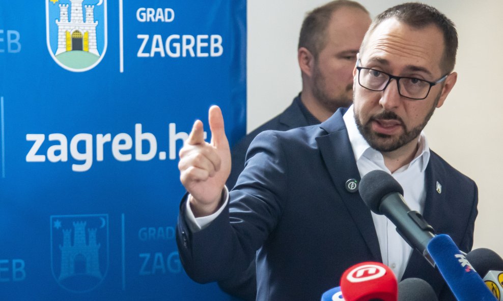 Tomašević predstavio električne autobuse